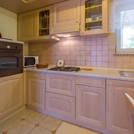 In 39264 Apartment *
