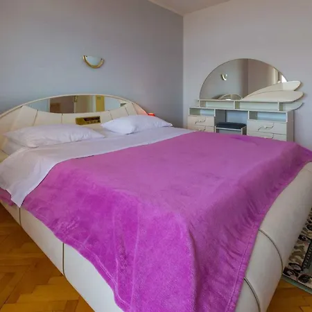 Apartment In 39264 Jadranovo