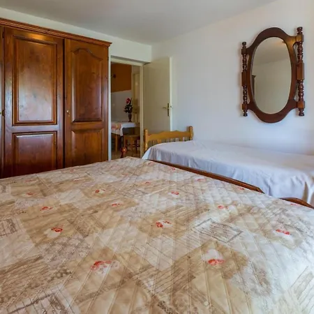 In 39264 Apartment *
