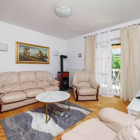 In 39264 Apartment