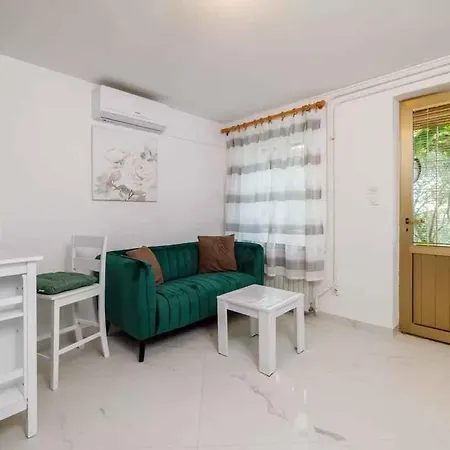 In 39264 Apartment