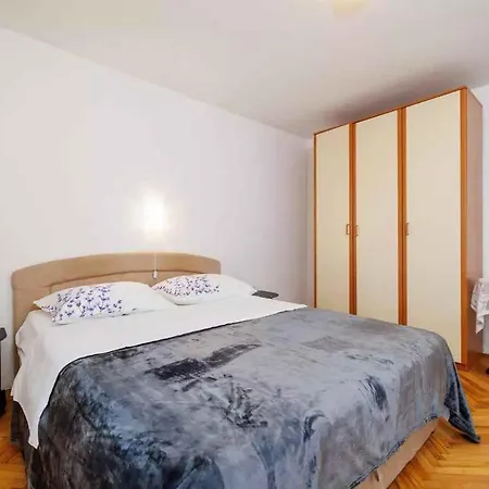 Apartment In 39264